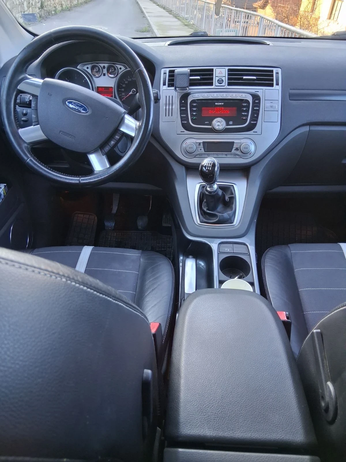 Ford Kuga  2.0TDci 136HP - изображение 7