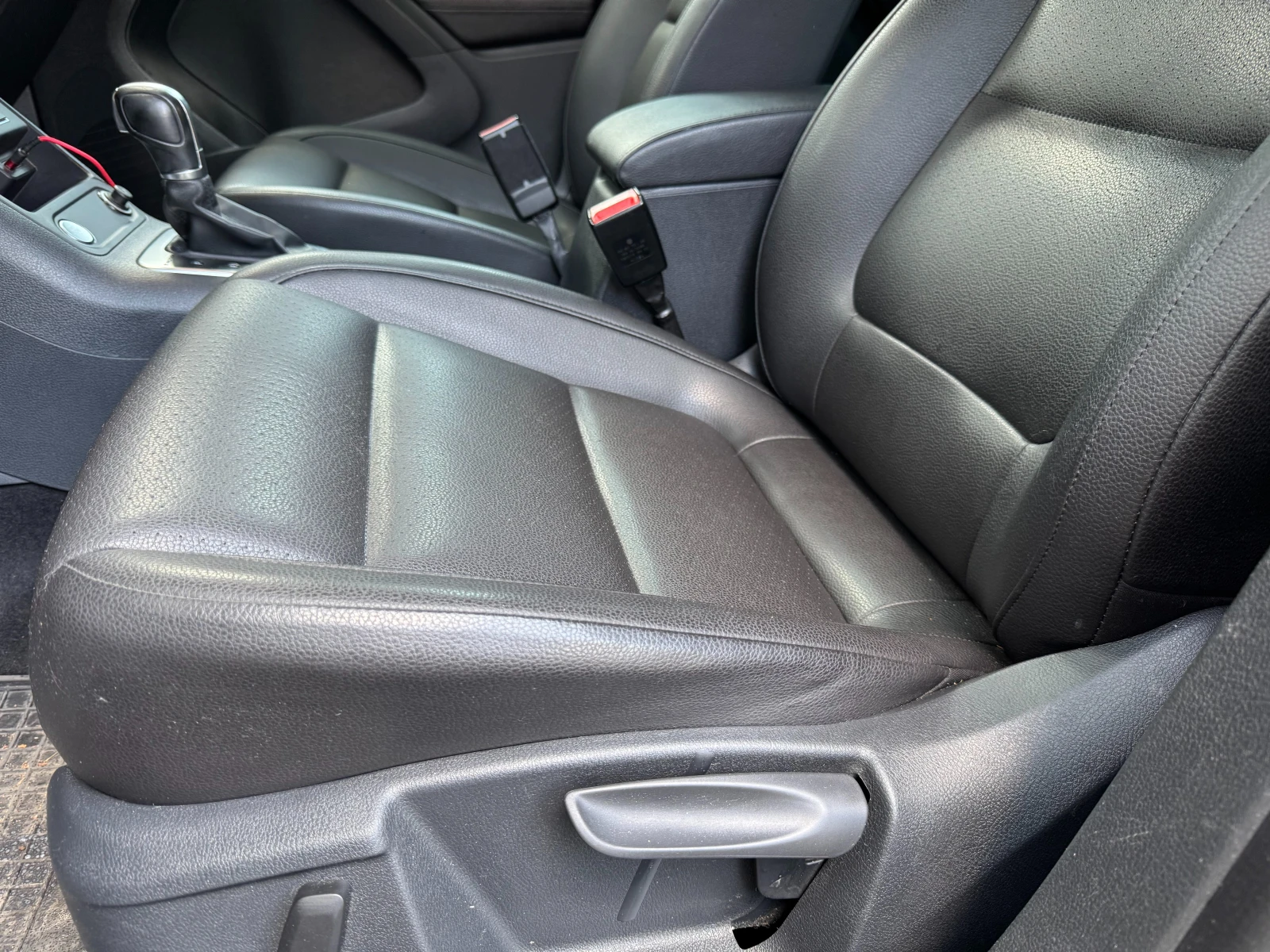 VW Tiguan 4x4, TSI, снимка 13 - Автомобили и джипове - 53870565