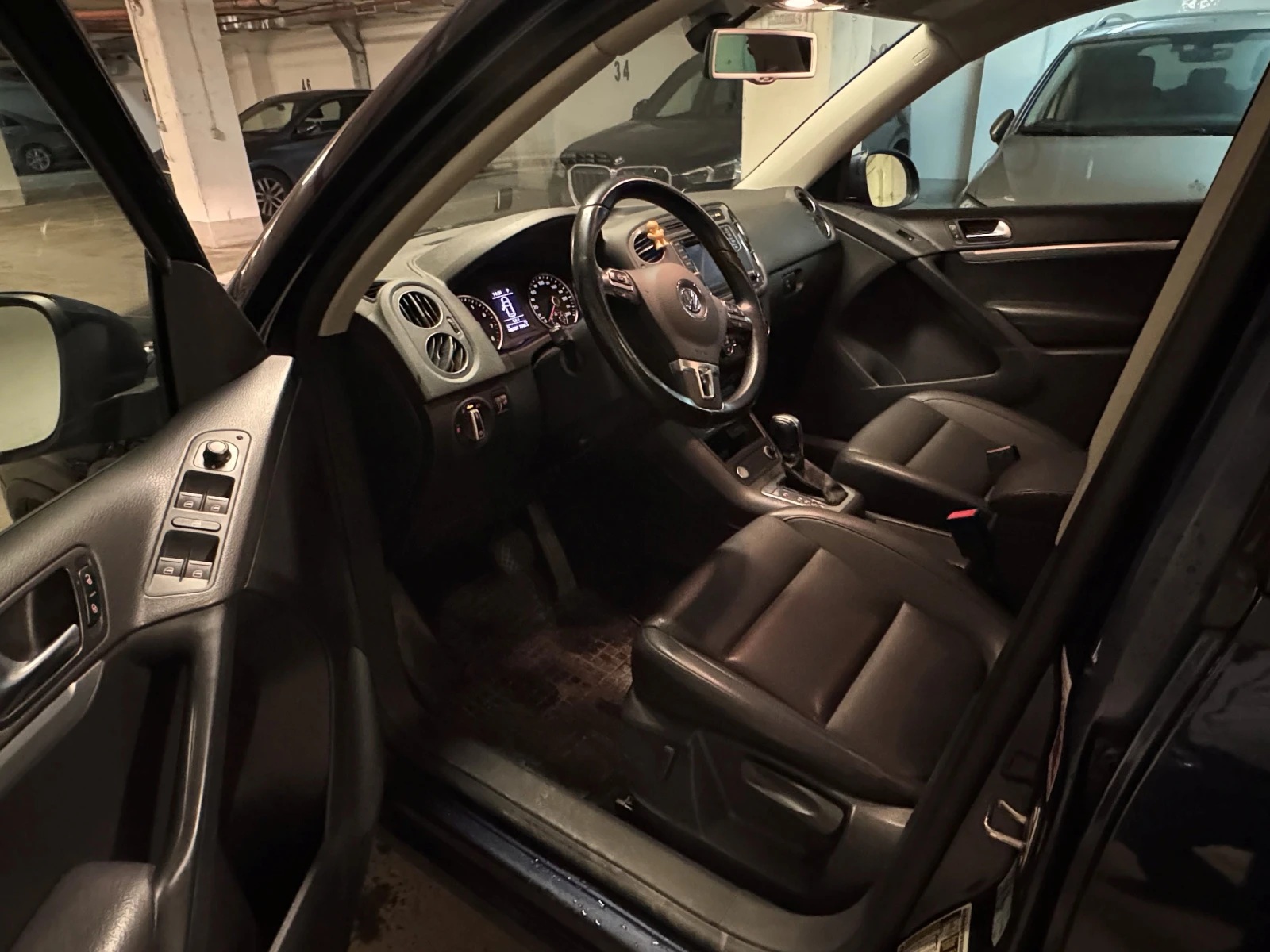 VW Tiguan TSI, снимка 8 - Автомобили и джипове - 53870565