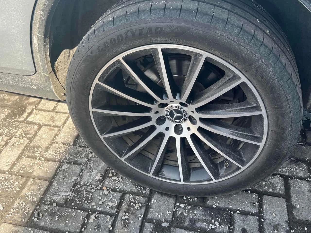 Mercedes-Benz GLC 300 4MATIC КУПЕ * DISTRONIC* PANORAMA, снимка 7 - Автомобили и джипове - 54168963