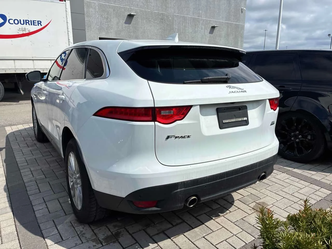 Jaguar F-PACE * 35t Prestige * CARFAX * ���� �� �� | Mobile.bg � ����������� 5
