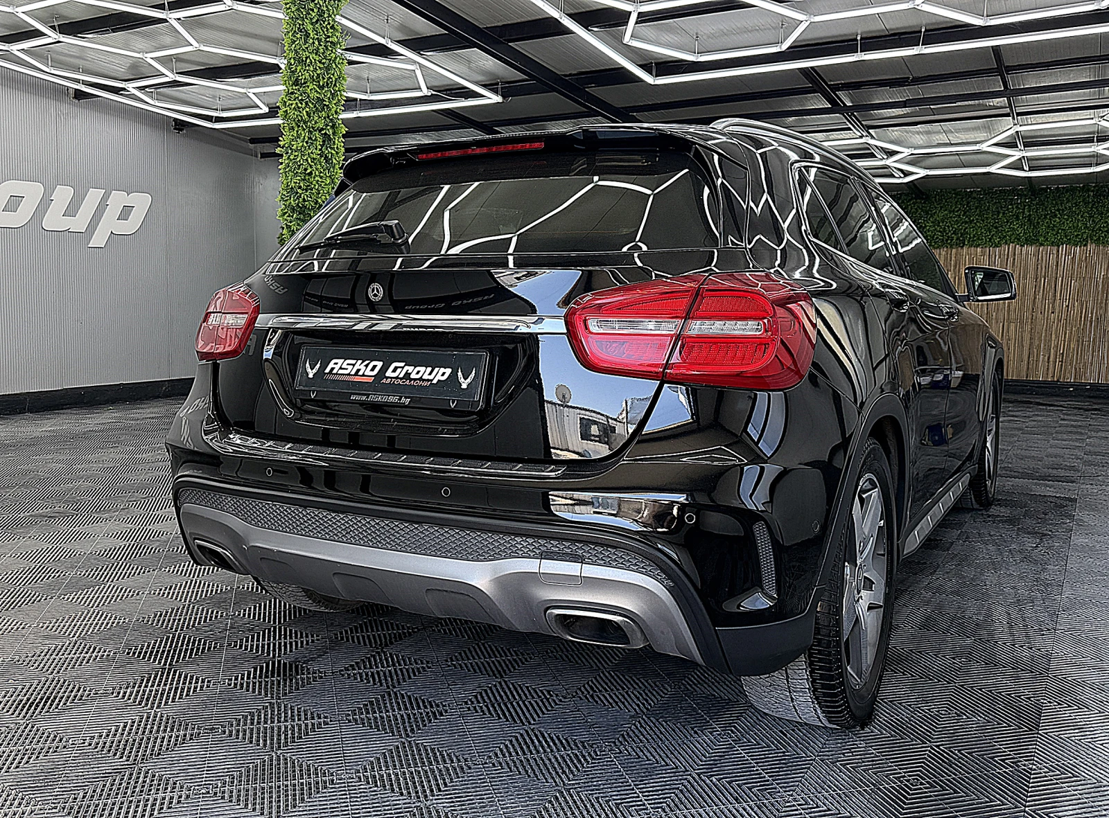 Mercedes-Benz GLA 220 4-Matic/AMG/PANORAMA/KeylessGo/СОБСТВЕН ЛИЗИНГ, снимка 6 - Автомобили и джипове - 55538671