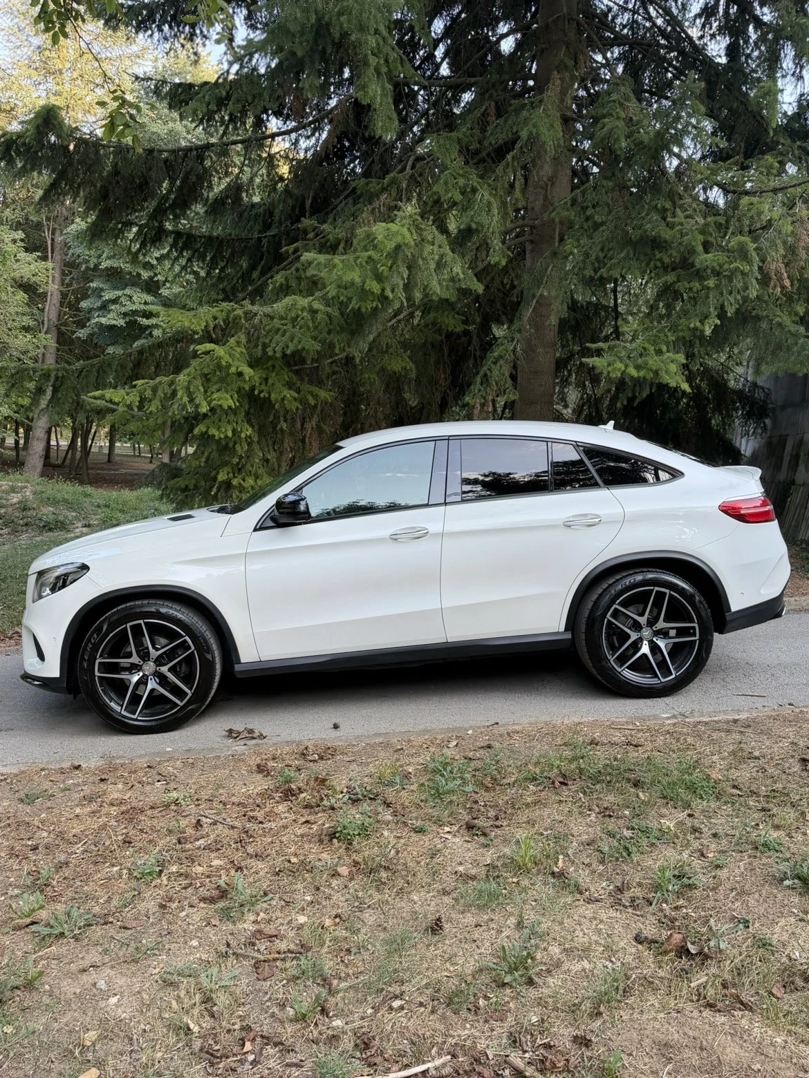 Mercedes-Benz GLE 350, снимка 3 - Автомобили и джипове - 55994336
