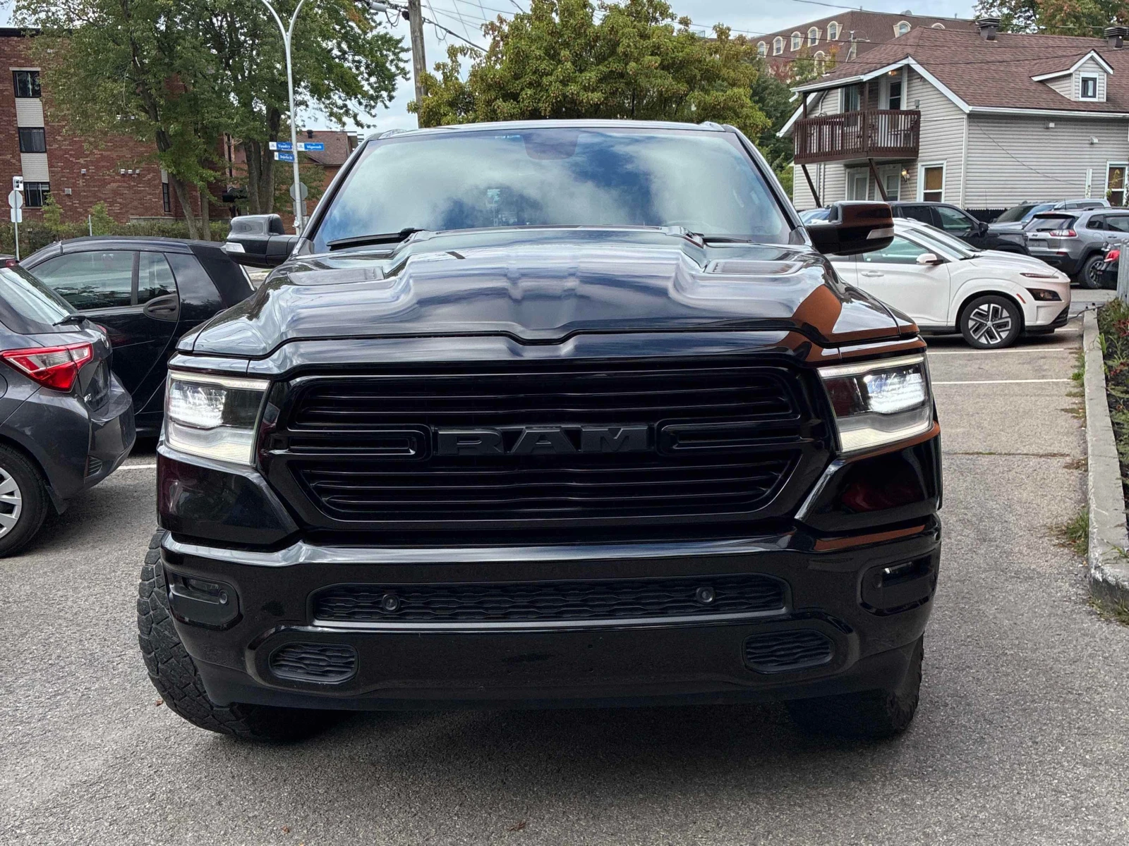 Dodge RAM 1500 * Sport * CARFAX * ОПЦИЯ ЗА ФИНАНСИРАНЕ, снимка 6 - Автомобили и джипове - 56128186