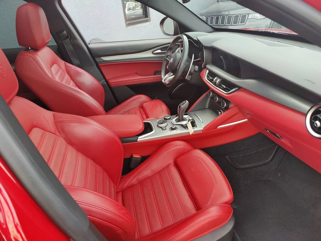 Alfa Romeo Stelvio 2021 Q4* TI* AWD* DIS* SPORT PK* PANO* КРАЙНА ЦЕНА, снимка 16 - Автомобили и джипове - 56227620