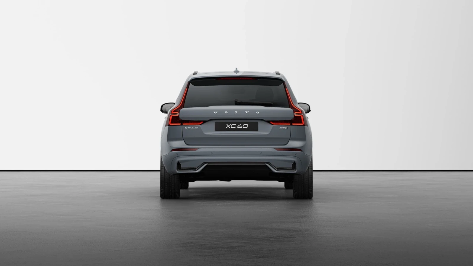 Volvo XC60 Dark Plus 2023 Harmon, снимка 4 - Автомобили и джипове - 56352640