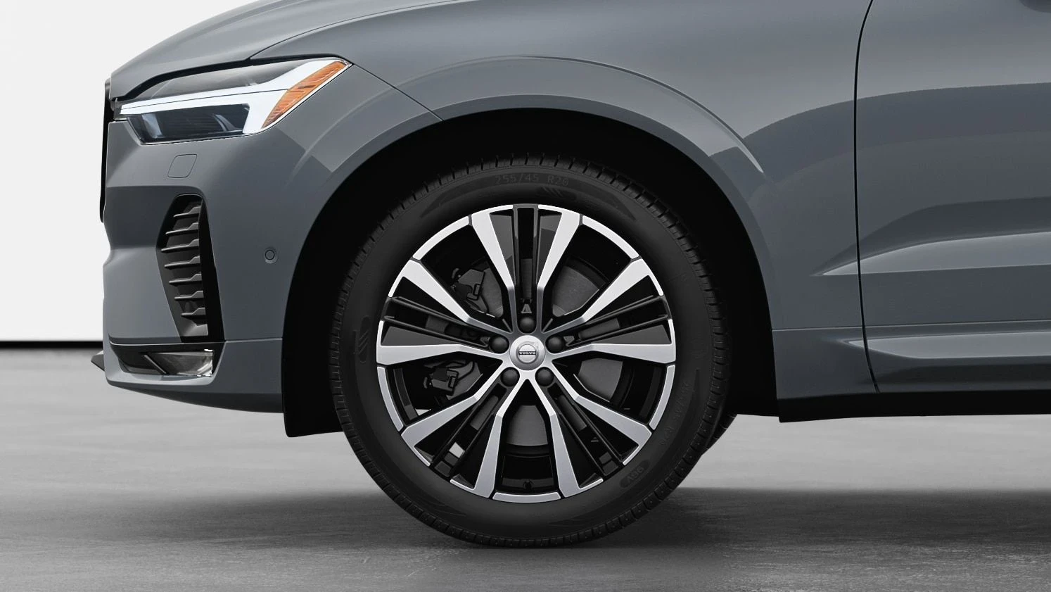 Volvo XC60 Dark Plus 2023 Harmon, снимка 5 - Автомобили и джипове - 56352640