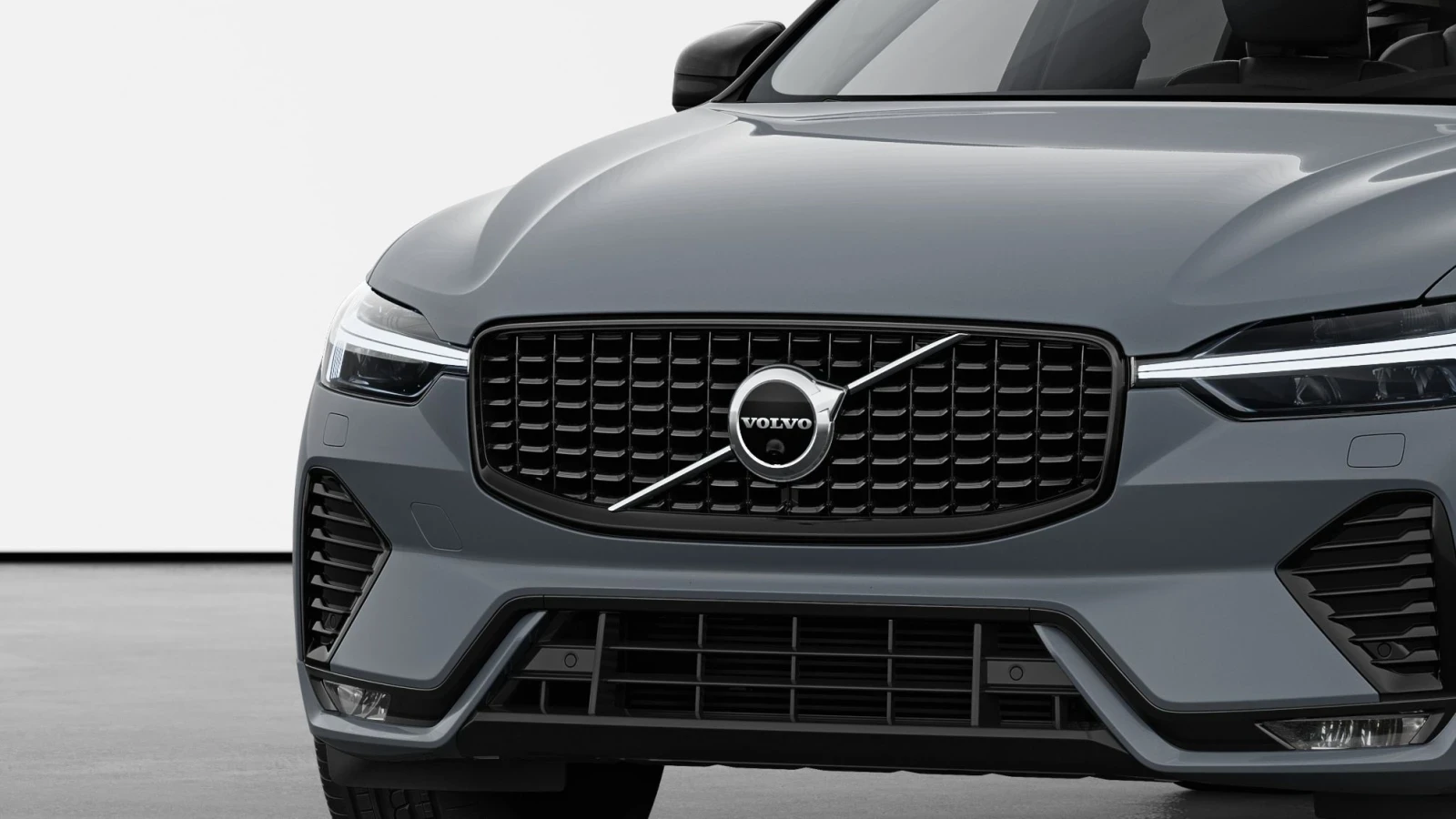 Volvo XC60 Dark Plus 2023 Harmon, снимка 6 - Автомобили и джипове - 56352640