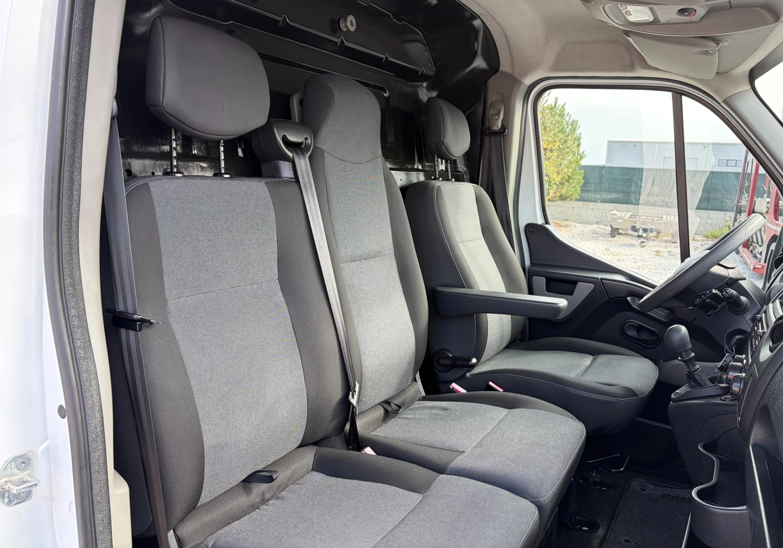 Nissan NV400 2.3dCi , снимка 12 - Бусове и автобуси - 56644836