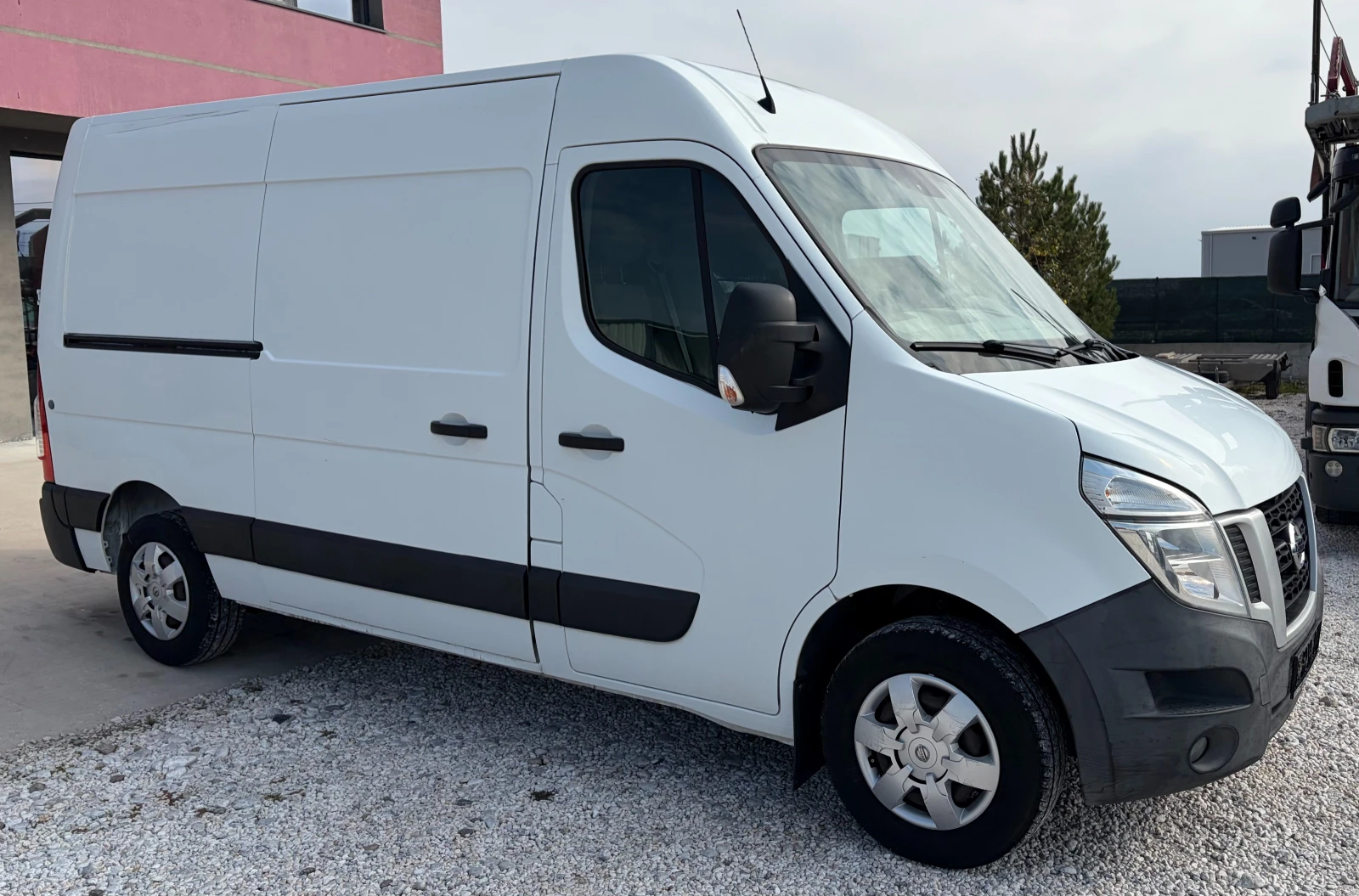 Nissan NV400 2.3dCi , снимка 3 - Бусове и автобуси - 56644836