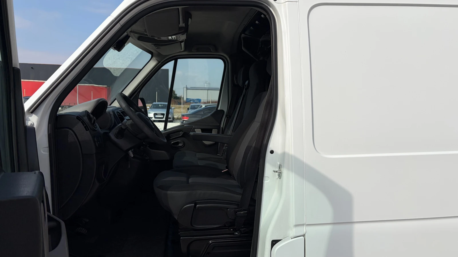 Nissan NV400 2.3dCi , снимка 7 - Бусове и автобуси - 56644836