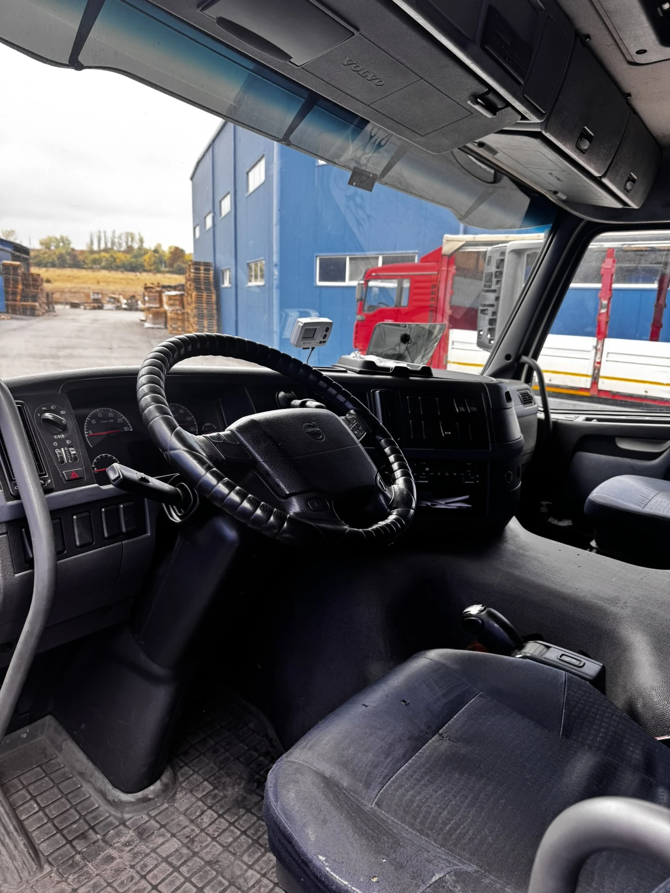 Volvo Fm 4 Х 2 Т , снимка 3 - Камиони - 54817218