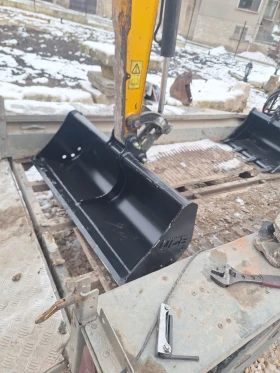 Багер JCB 16-C1 , снимка 3