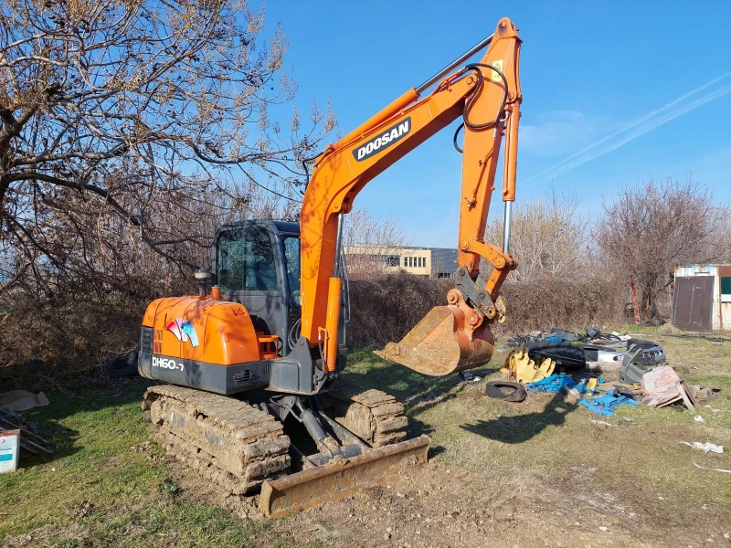 Багер DOOSAN DH60-7, снимка 1 - Индустриална техника - 49186329