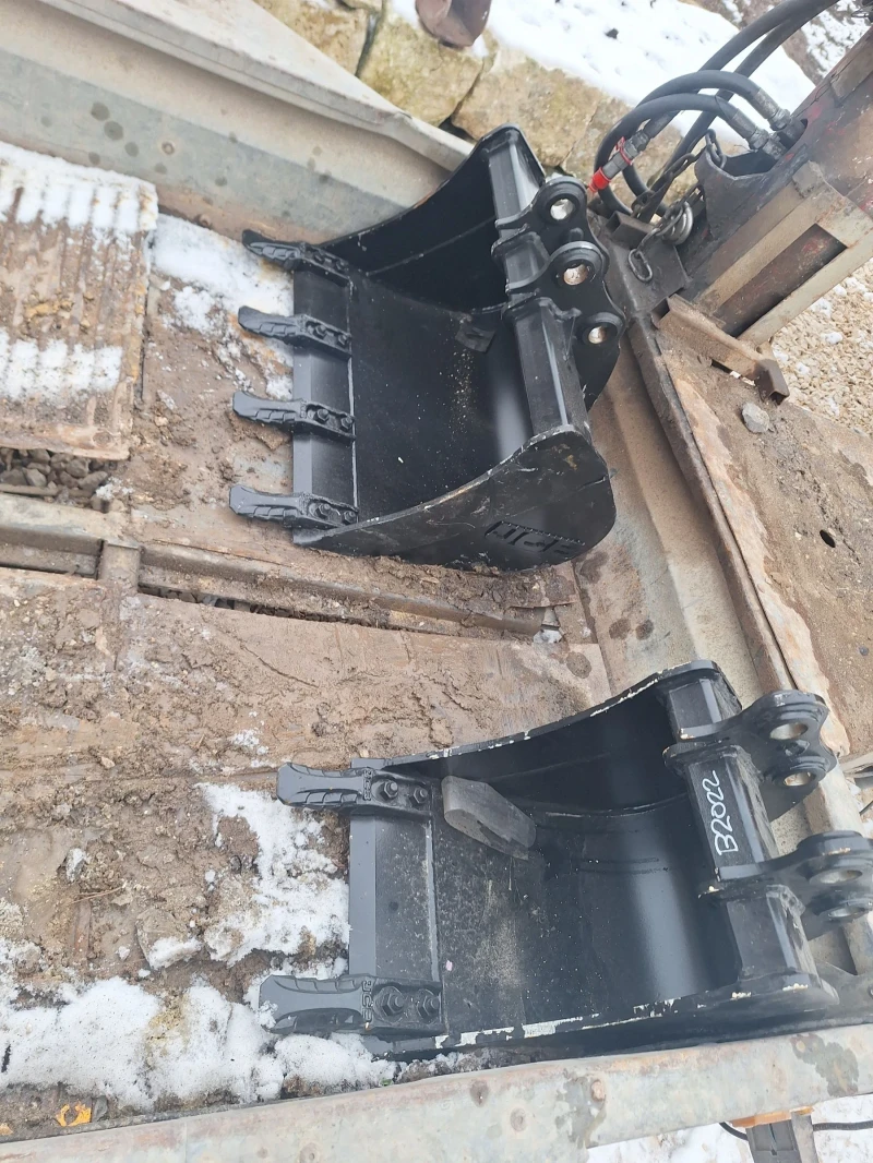 Багер JCB 16-C1 , снимка 4 - Индустриална техника - 53348154