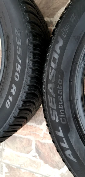 Гуми Зимни 235/50R18, снимка 8 - Гуми и джанти - 47825444