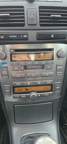 Toyota Avensis, снимка 8