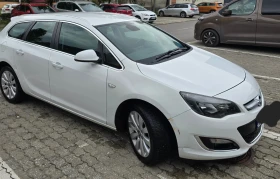 Opel Astra  Astra Sport tourer 1.7d 110hp обслужен , снимка 6