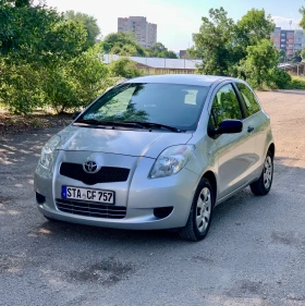 Обява за продажба на Toyota Yaris БЕНЗИН* 2009г.* КЛИМАТИК* НОВ ВНОС* НОВИ ГУМИ ~4 500 лв. - изображение 1