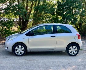 Обява за продажба на Toyota Yaris БЕНЗИН* 2009г.* КЛИМАТИК* НОВ ВНОС* НОВИ ГУМИ ~4 500 лв. - изображение 3
