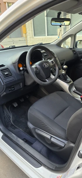 Обява за продажба на Toyota Auris ~9 500 лв. - изображение 9