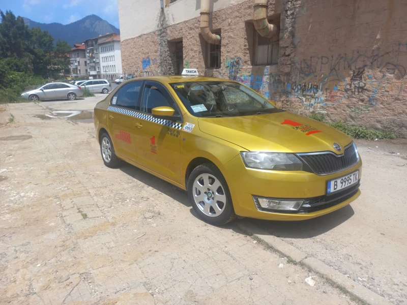 Skoda Rapid, снимка 3 - Автомобили и джипове - 47269501