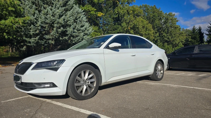 Skoda Superb, снимка 1 - Автомобили и джипове - 47412838