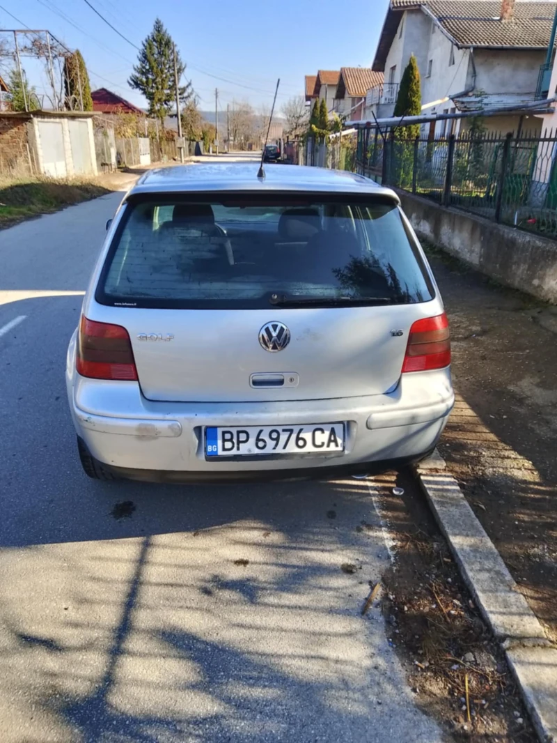 VW Golf, снимка 4 - Автомобили и джипове - 48013223