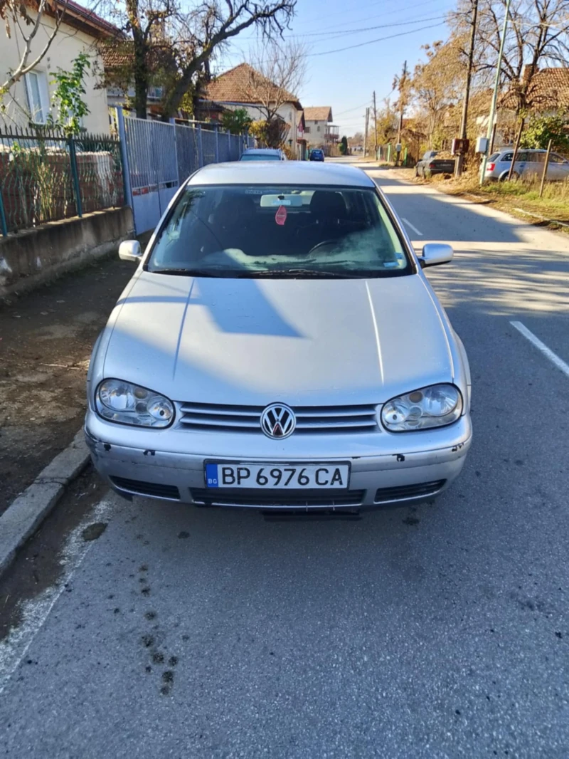 VW Golf, снимка 1 - Автомобили и джипове - 48013223