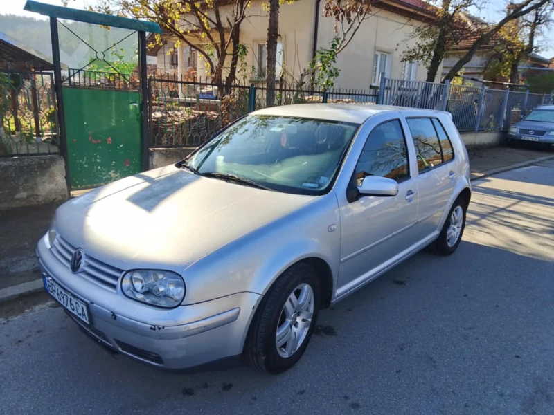 VW Golf, снимка 7 - Автомобили и джипове - 48013223