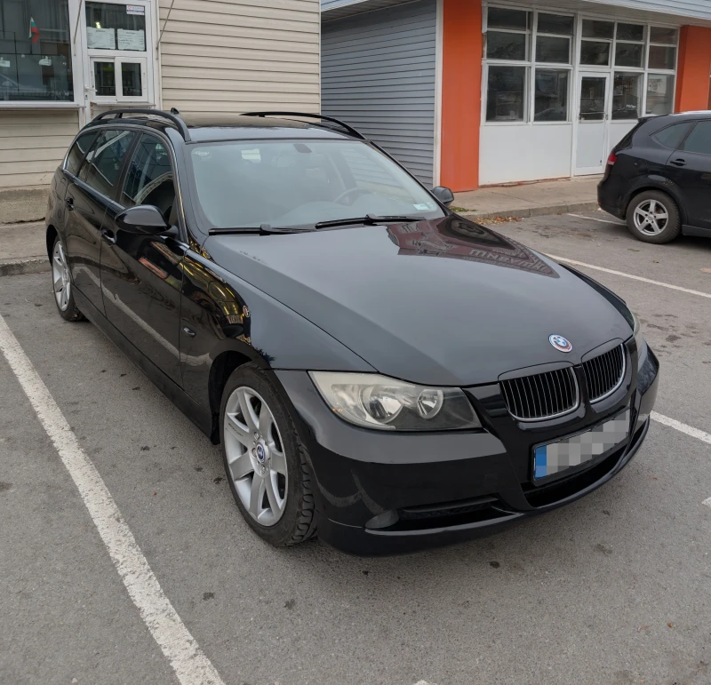 BMW 325 iX, снимка 2 - Автомобили и джипове - 49092344