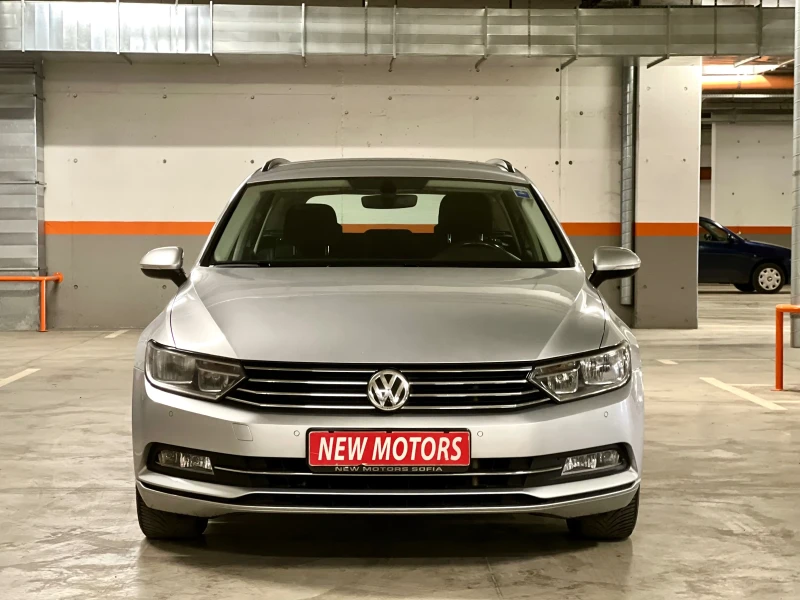 VW Passat 2.0TDI-Automatic-лизинг през Уникредит , снимка 2 - Автомобили и джипове - 49556405