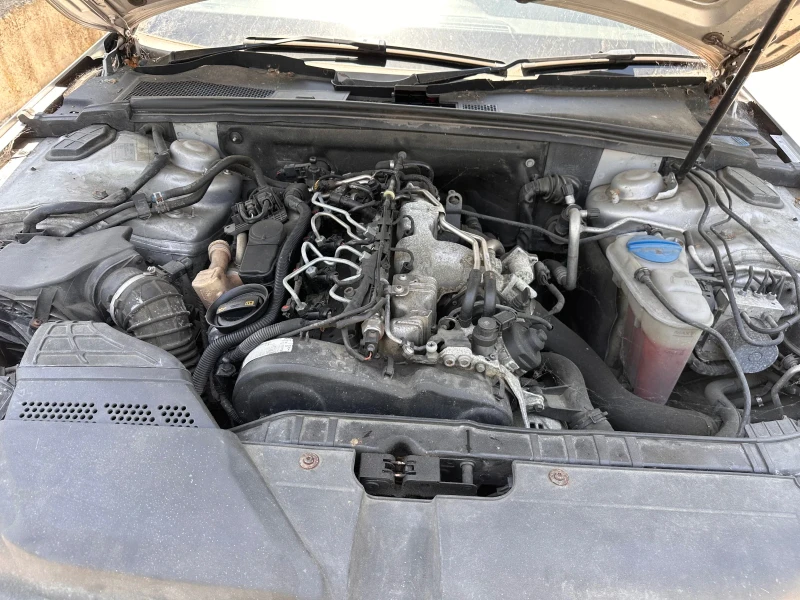 Audi A4 Allroad 2.0тди, снимка 5 - Автомобили и джипове - 51899797