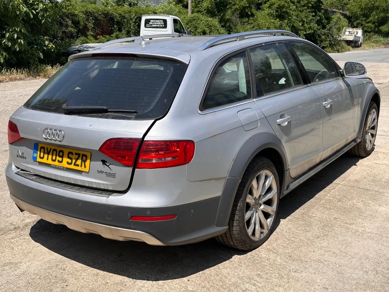 Audi A4 Allroad 2.0тди, снимка 3 - Автомобили и джипове - 51899797