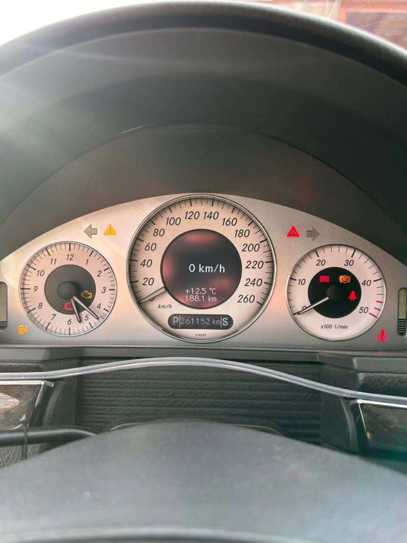 Mercedes-Benz E 320 3.2CDI R6, снимка 11 - Автомобили и джипове - 52517319