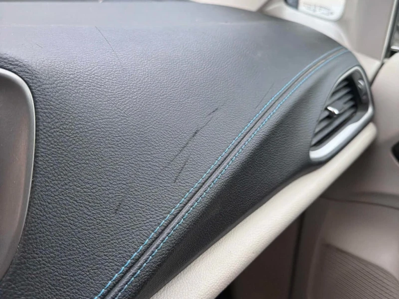 Chrysler Pacifica * Touring L * CARFAX * БЕЗ ПЪРВОНАЧАЛНА ВНОСКА, снимка 10 - Автомобили и джипове - 52950788