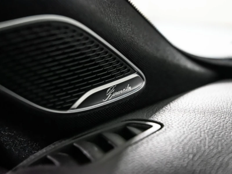 Mercedes-Benz CLA 250 * CARFAX * ЦЕНА ДО БГ, снимка 9 - Автомобили и джипове - 53495093