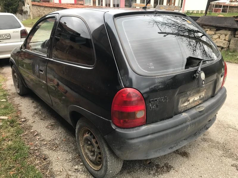 Opel Corsa b 1.4 i на части НИСКИ ЦЕНИ , снимка 3 - Автомобили и джипове - 32672561