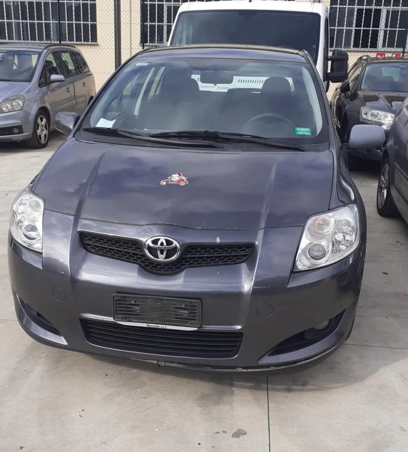 Toyota Auris 1.4 D-4D    САМО НА ЧАСТИ , снимка 1 - Автомобили и джипове - 49101936