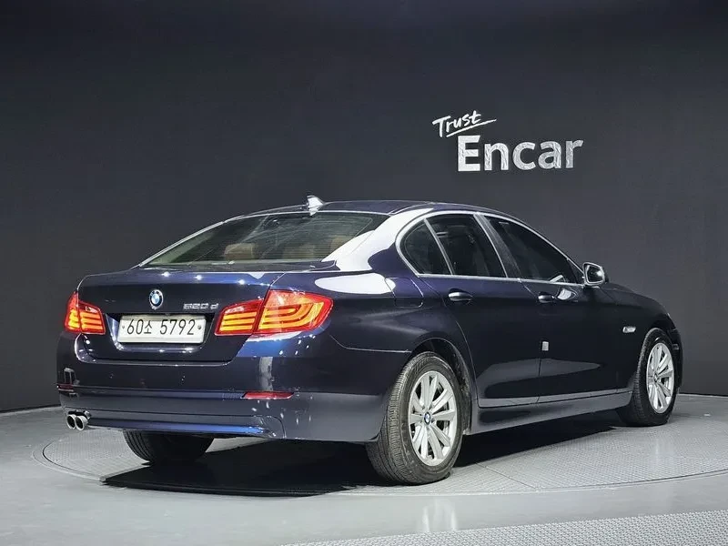 BMW 520 d, снимка 2 - Автомобили и джипове - 53034332