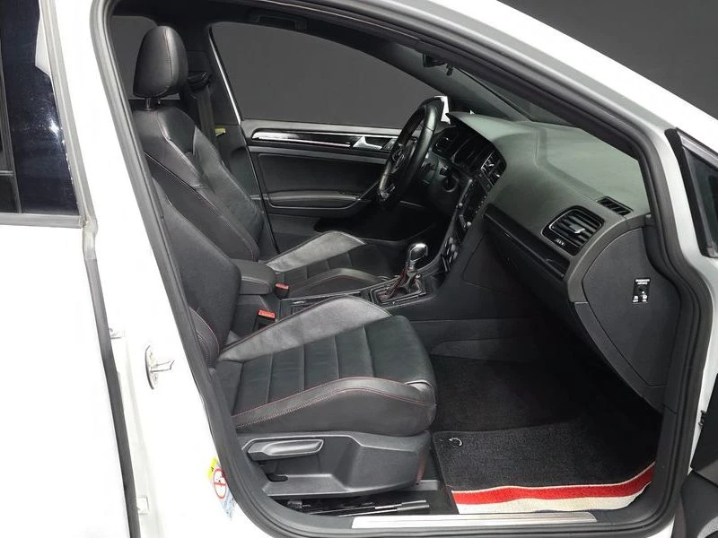 VW Golf 2.0 GTI| 210к.с.| ВКЛ.ТЕХНОТЕСТ, снимка 11 - Автомобили и джипове - 55650226