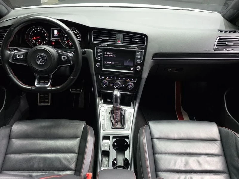 VW Golf 2.0 GTI| 210к.с.| ВКЛ.ТЕХНОТЕСТ, снимка 7 - Автомобили и джипове - 55650226