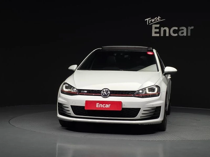 VW Golf 2.0 GTI| 210к.с.| ВКЛ.ТЕХНОТЕСТ, снимка 3 - Автомобили и джипове - 55650226