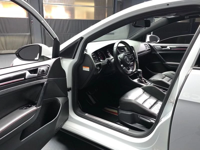 VW Golf 2.0 GTI| 210к.с.| ВКЛ.ТЕХНОТЕСТ, снимка 10 - Автомобили и джипове - 55650226