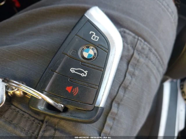 BMW 330 XE DRIVE* PLUG IN, снимка 11 - Автомобили и джипове - 56365119