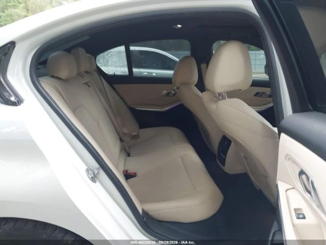 BMW 330 XE DRIVE* PLUG IN, снимка 8 - Автомобили и джипове - 56365119
