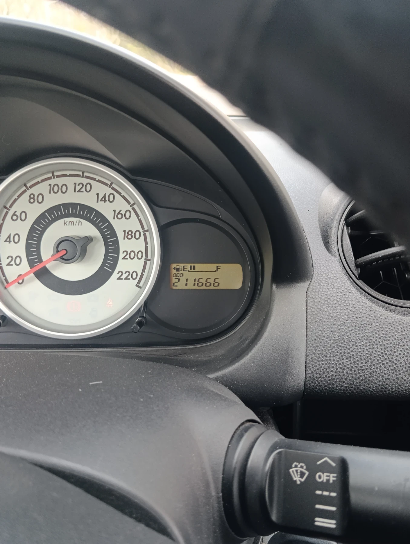 Mazda 2 1.3i - изображение 6