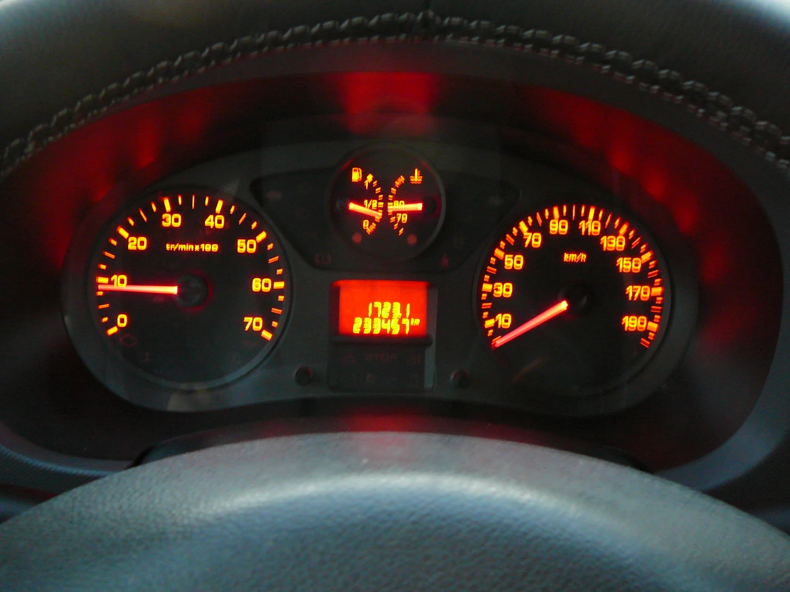 Peugeot Partner 1.6 hdi Клима  - изображение 8