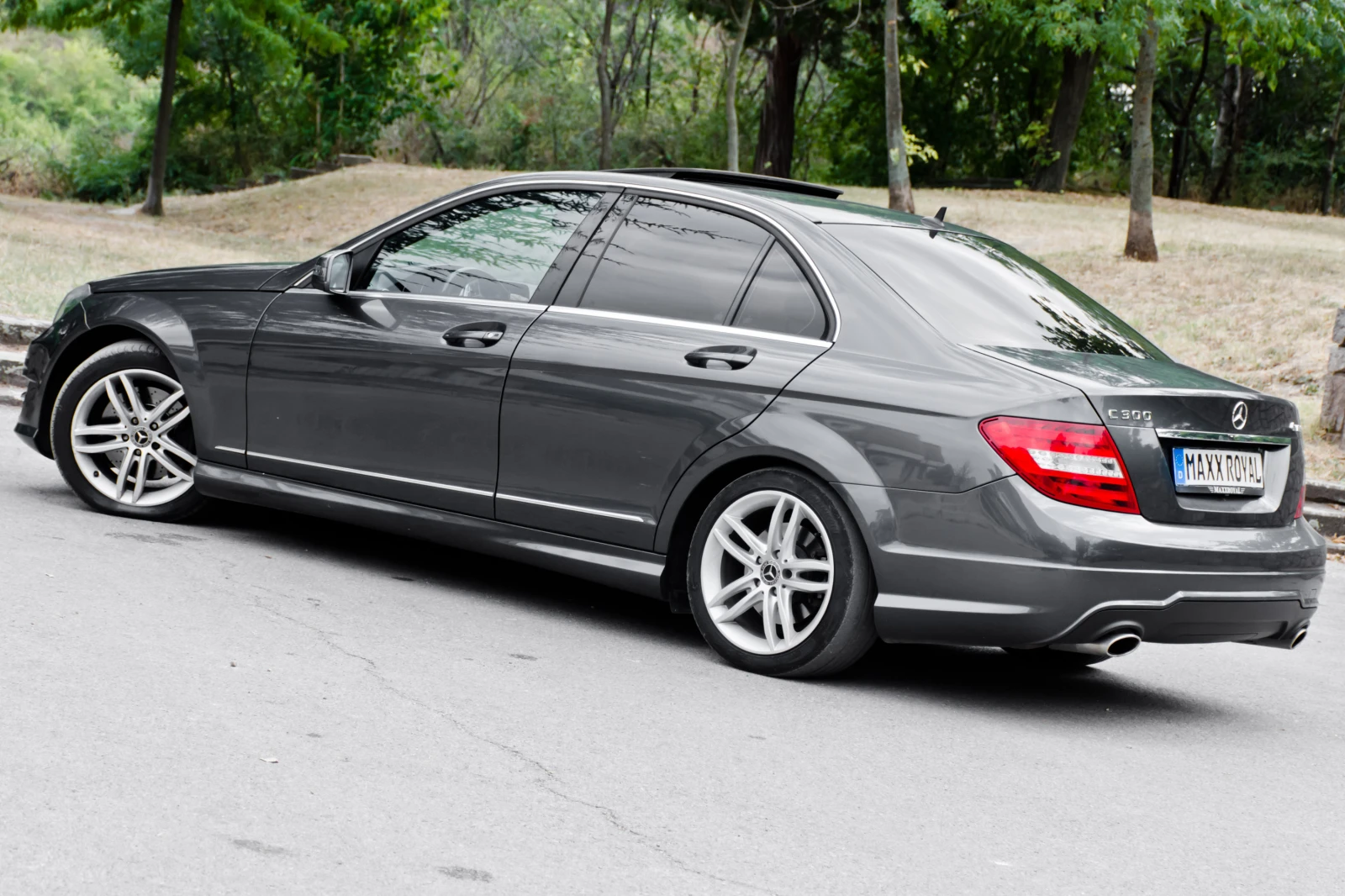 Mercedes-Benz C 300 AMG 4Matic - изображение 5