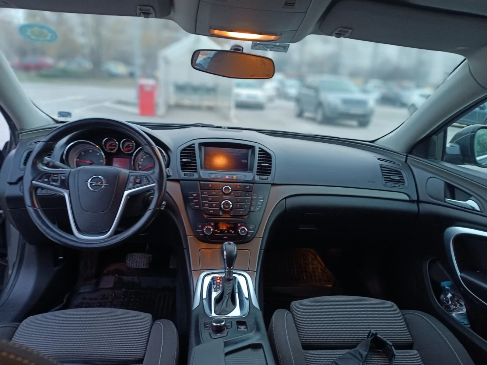 Opel Insignia 2.0 CDTI 160 HP, снимка 9 - Автомобили и джипове - 53810076